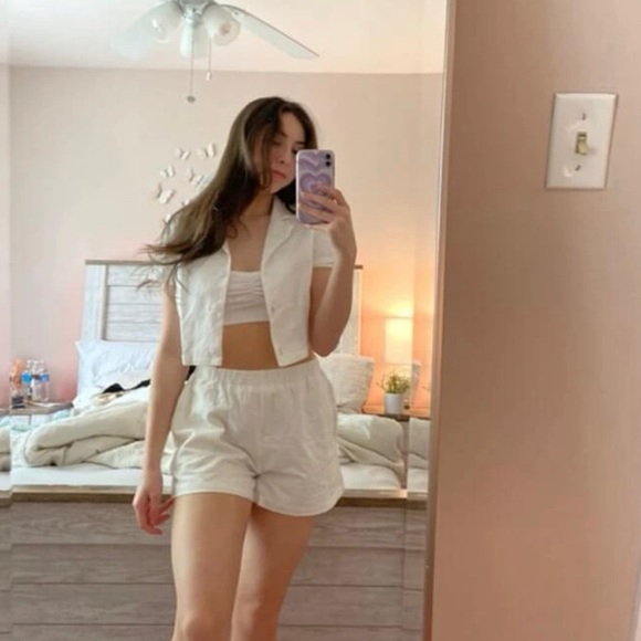 Linen Top and Shorts Set - Picture 2 of 3